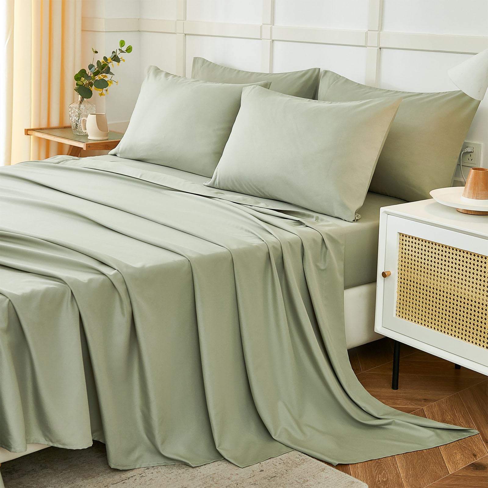 SOLID COLOR King Size Bedsheet with 2 Pillow Cover, 100% Cotton, Ultra Soft (8.5 Feet By 7.5 Feet)