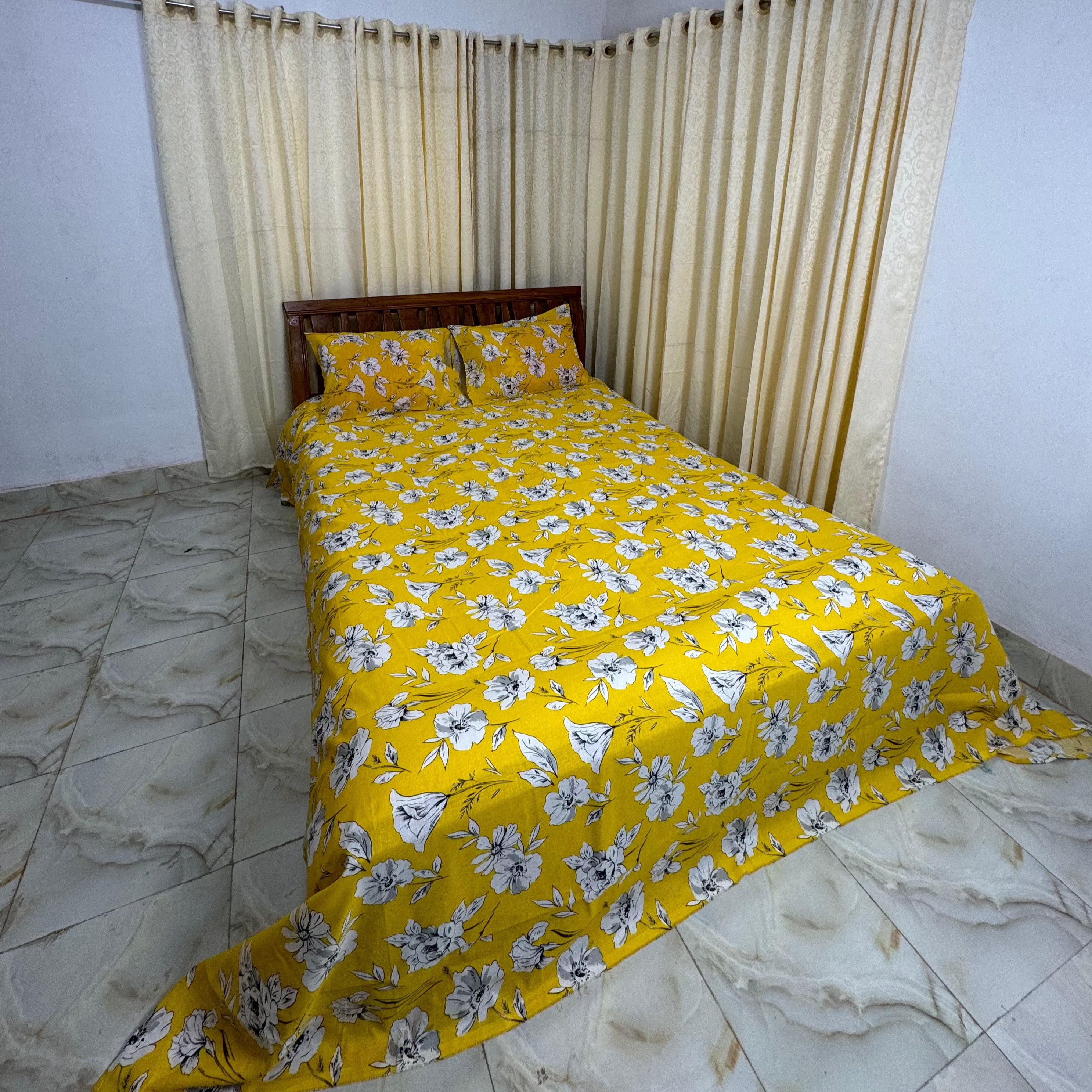 King Size Export Quality Bed Sheet with Two Pillow Cover