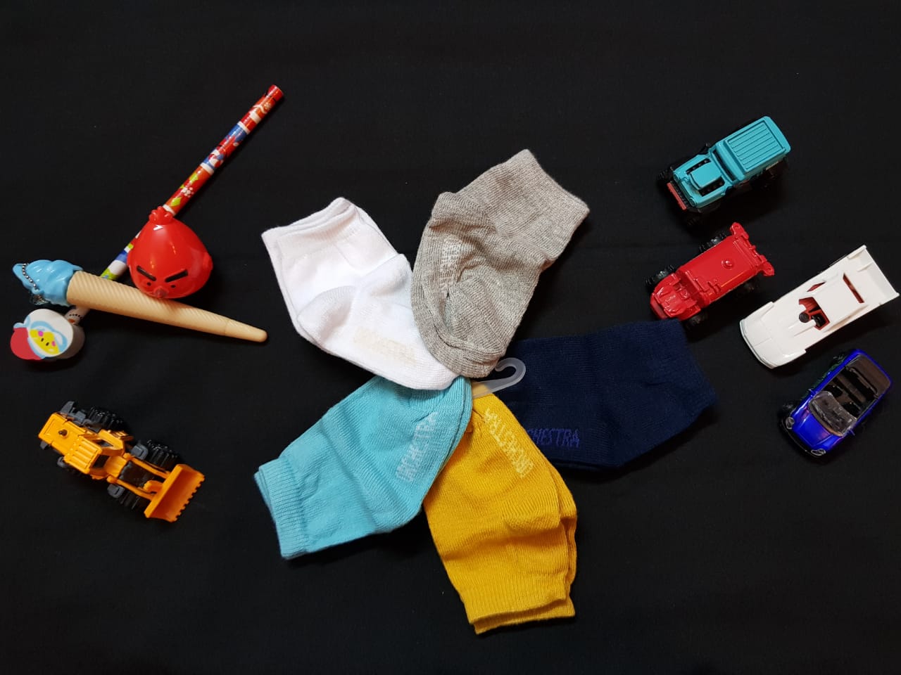 10 Pcs Socks & 3 Pcs Joggers Combo