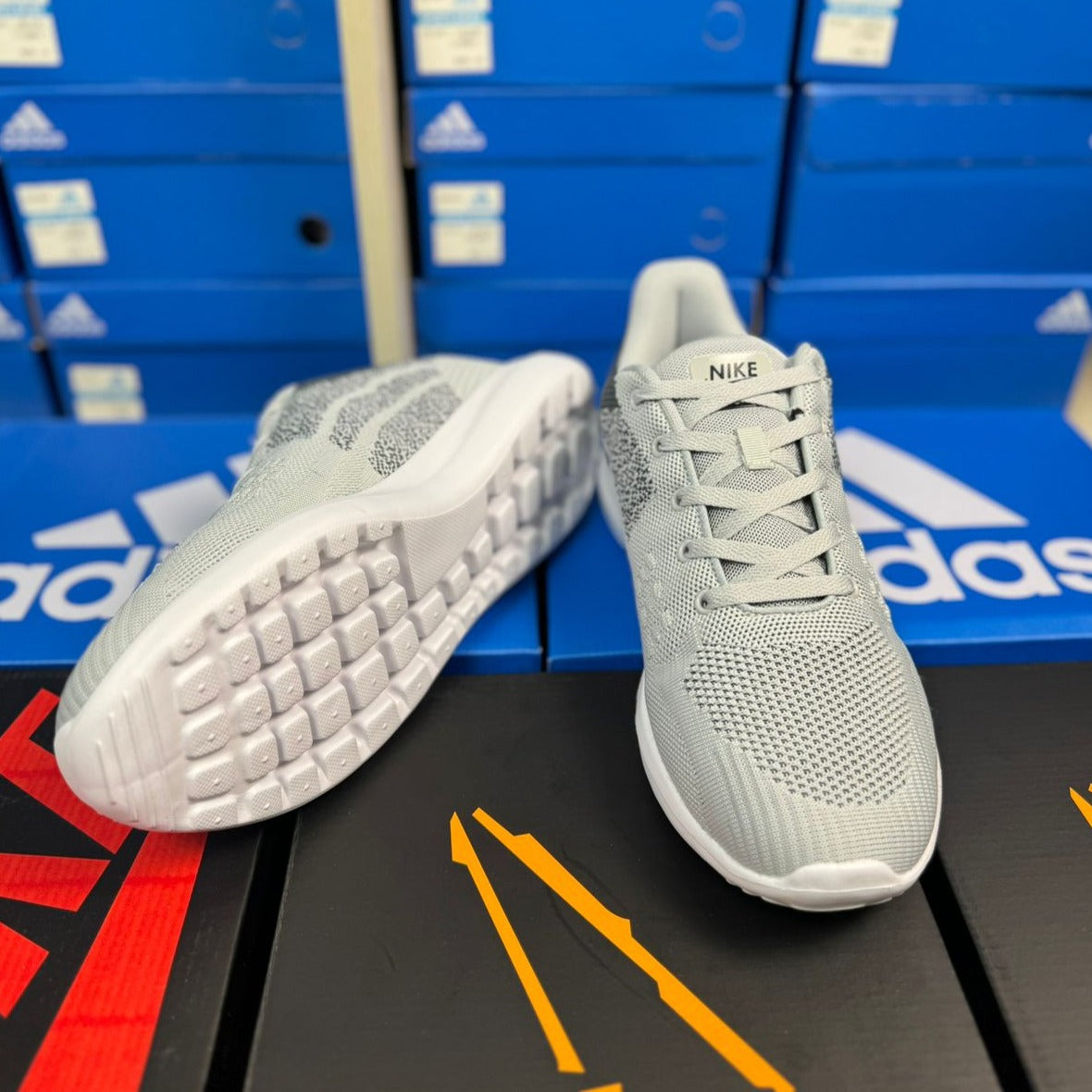 Nike zoom sneaker shoes for men