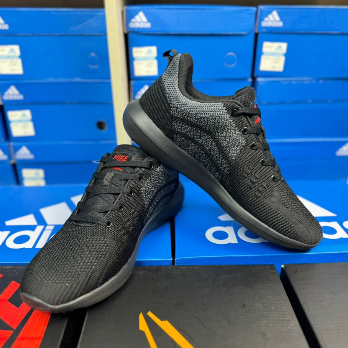 Nike zoom sneaker shoes for men