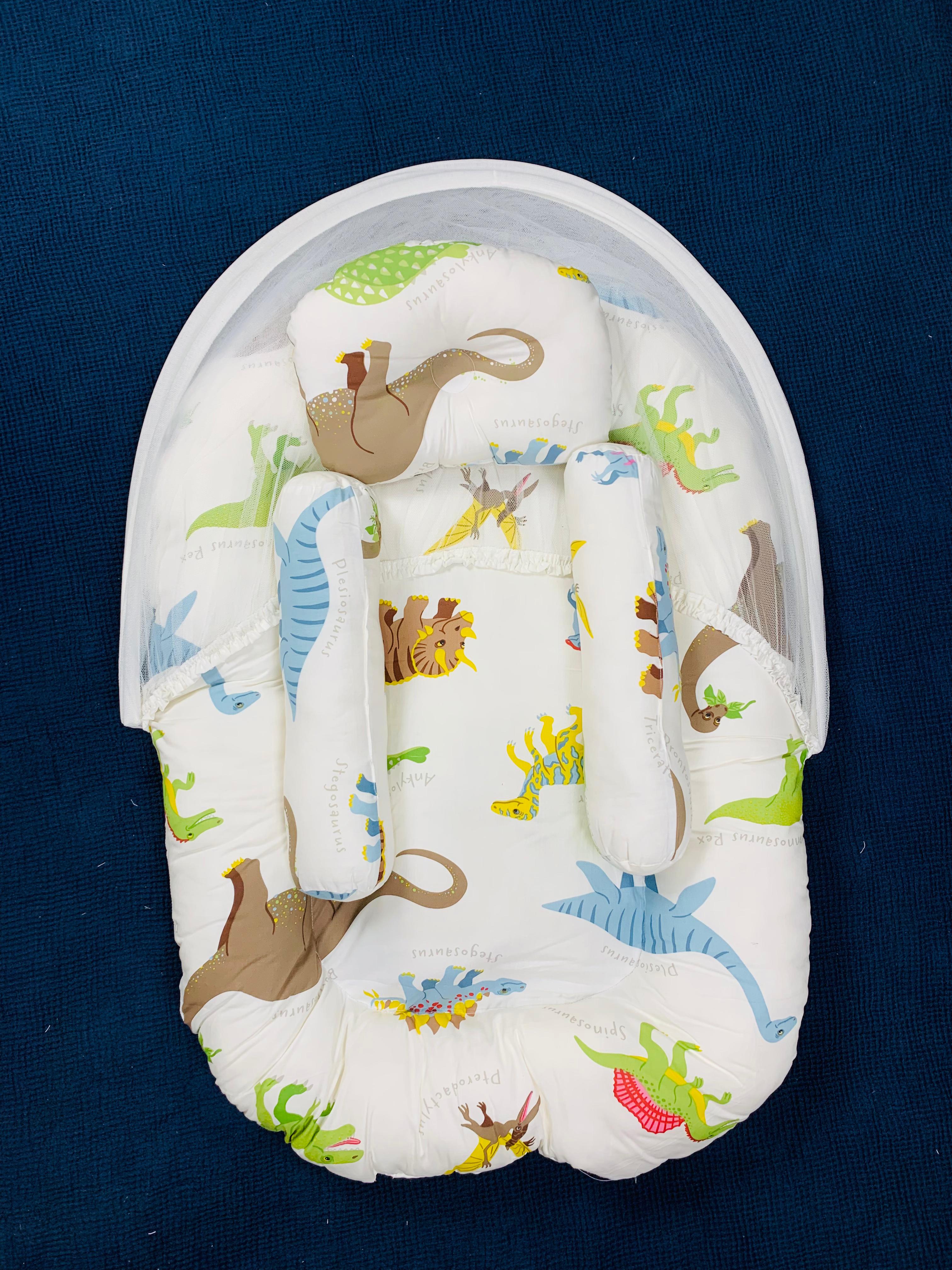 New Born Baby's Premium Quality Bedding Set With Protective Mosquito Net And Pillow