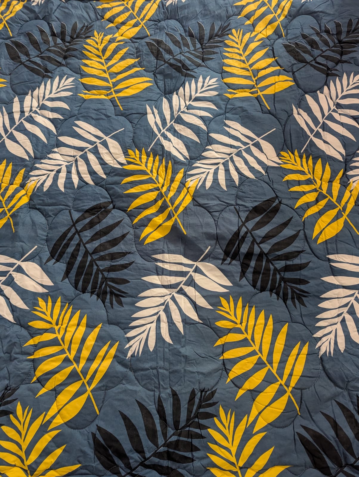 King Size Premium Comforter (7x7.5 Feet) HF-17