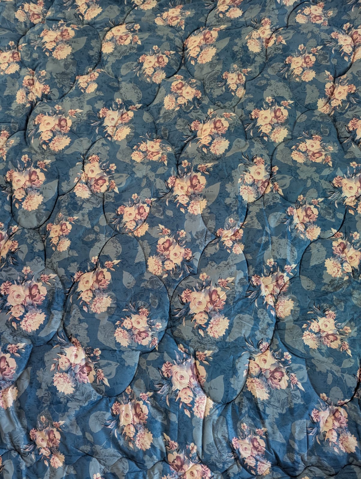 King Size Premium Comforter (7x7.5 Feet) HF-06