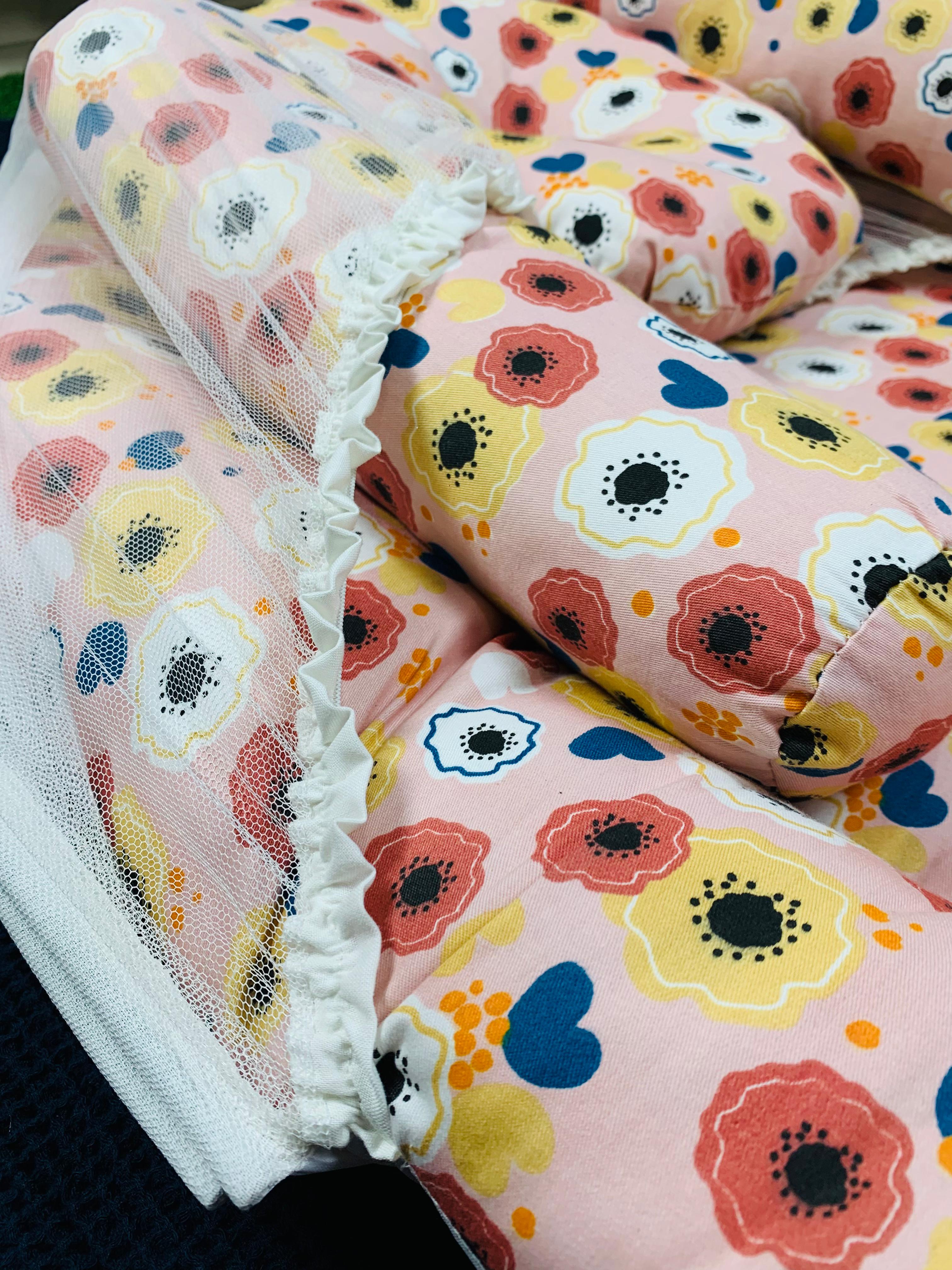 New Born Baby's Premium Quality Bedding Set With Protective Mosquito Net And Pillow