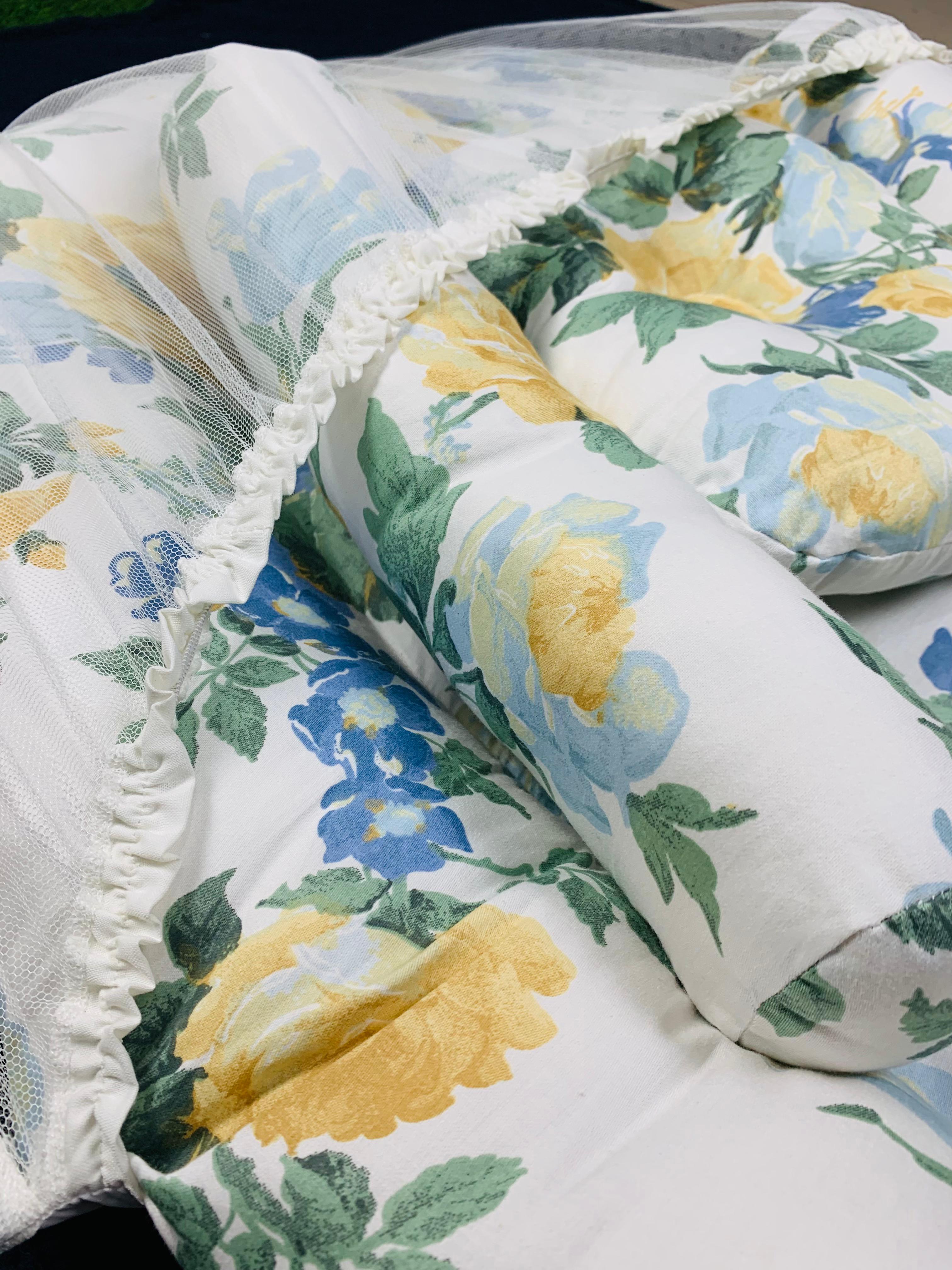 New Born Baby's Premium Quality Bedding Set With Protective Mosquito Net And Pillow