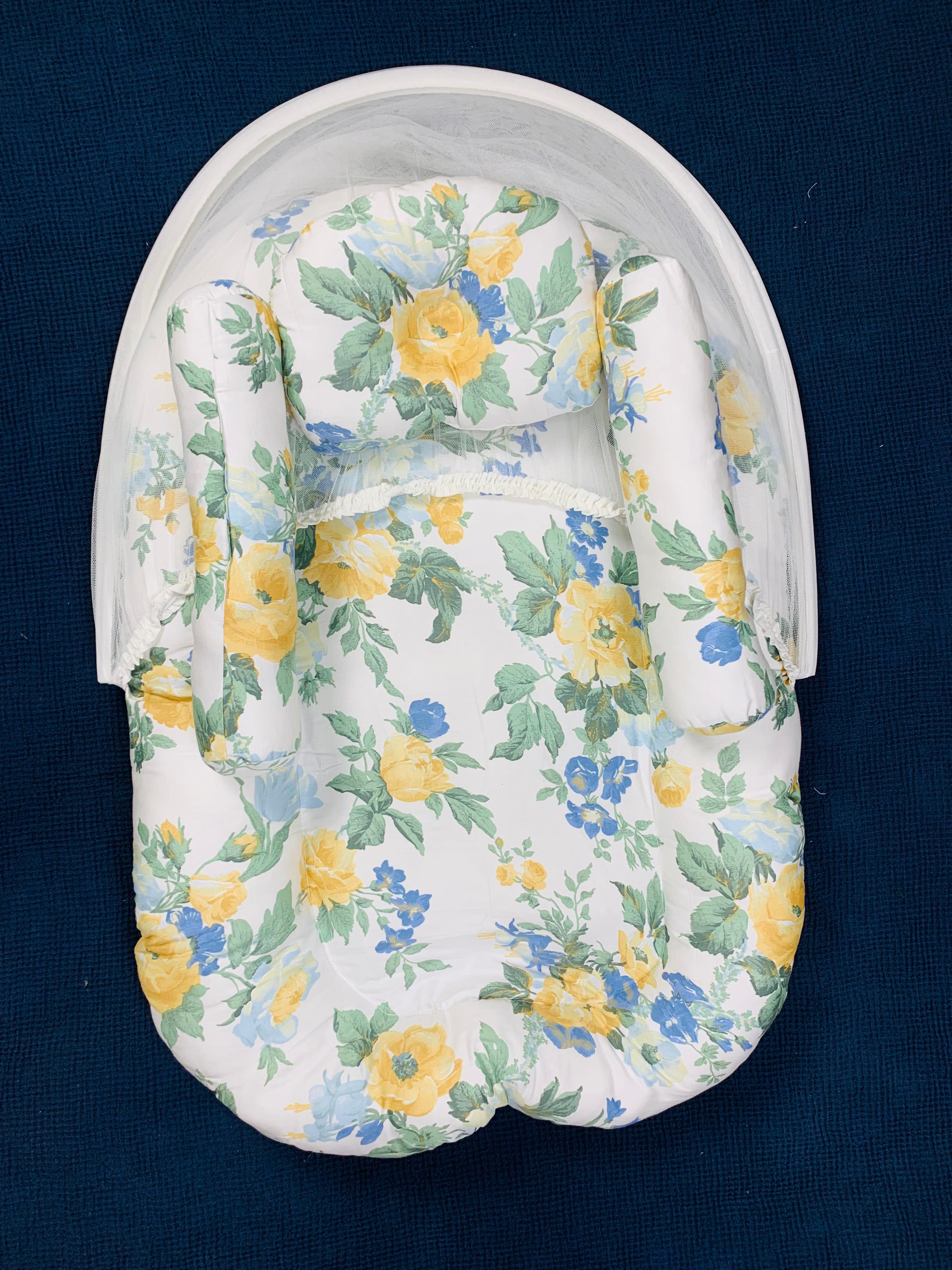 New Born Baby's Premium Quality Bedding Set With Protective Mosquito Net And Pillow