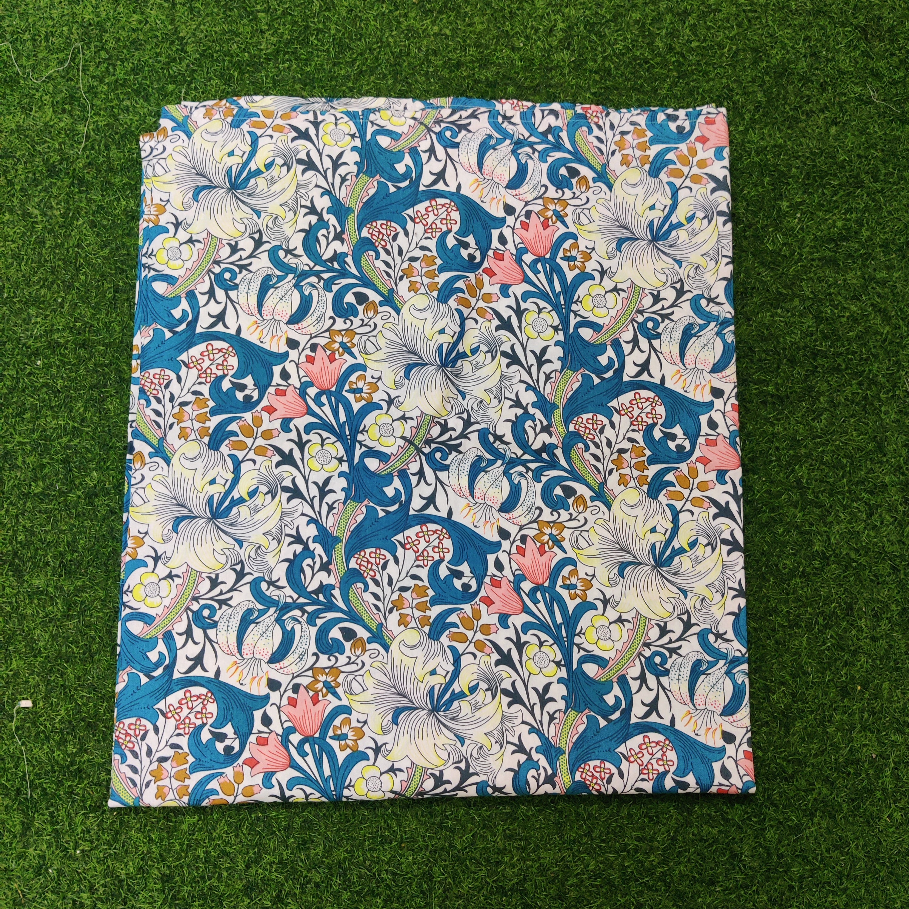 Premium Regular Bedsheet ( Super King Size) with two pillw cover -23