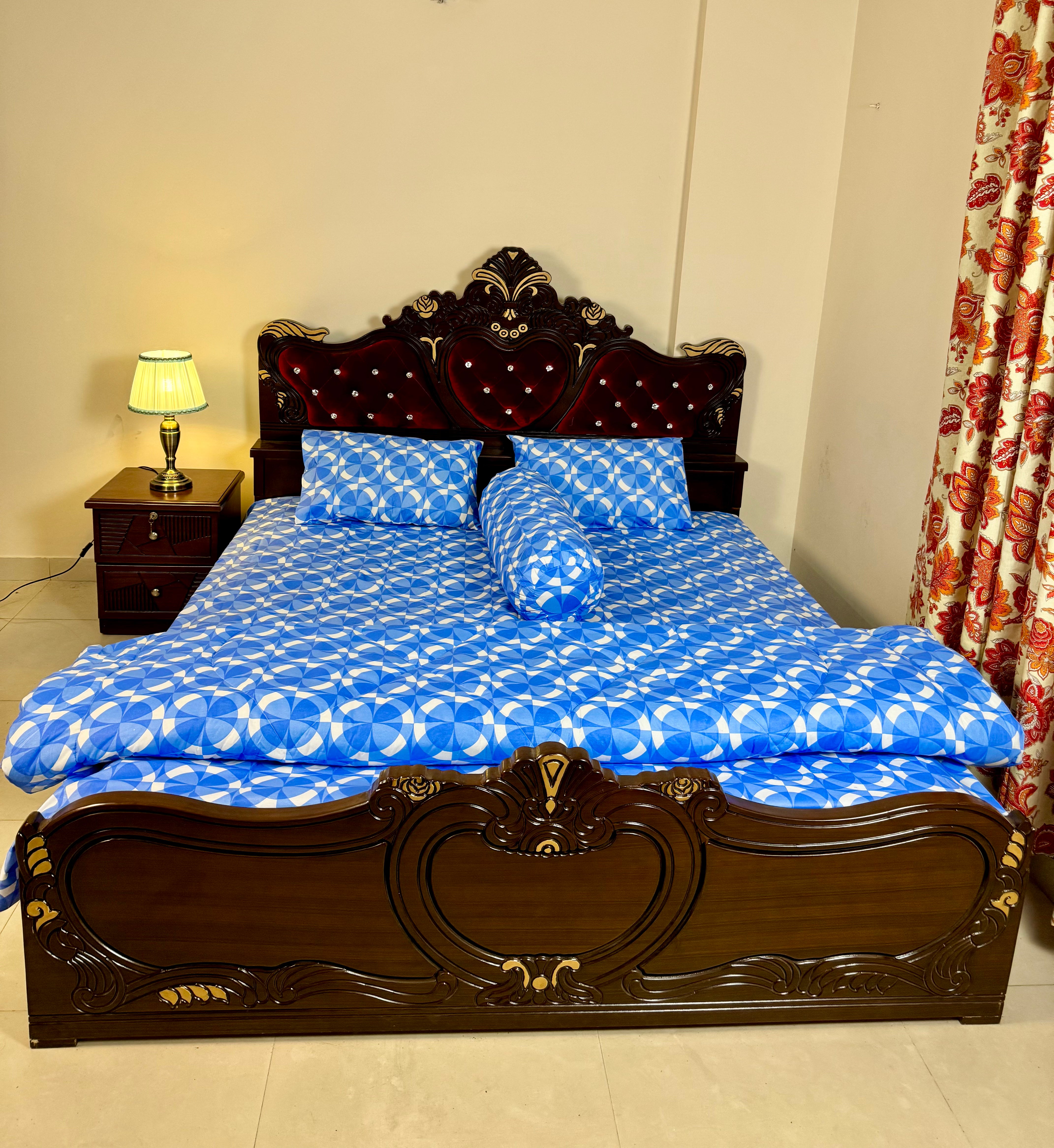 KING SIZE COMFORTER SET  (6 PCS SET)