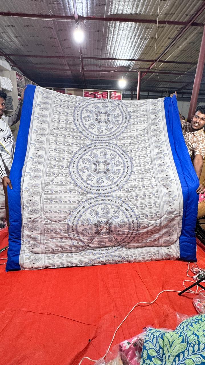 KING SIZE COMFORTER SET (6 PCS SET)       D-18